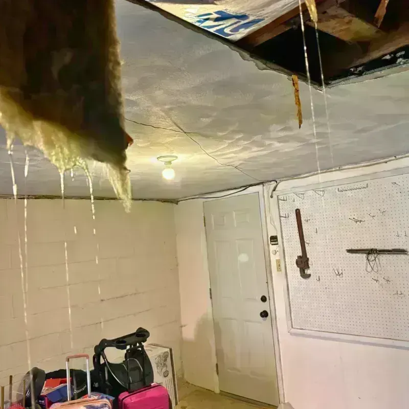 Before and after water damage restoration in Hazel Park, MI